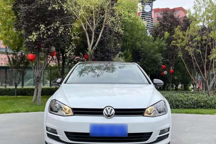 Used Volkswagen Golf 2016 230TSI Automatic Comfort Version
