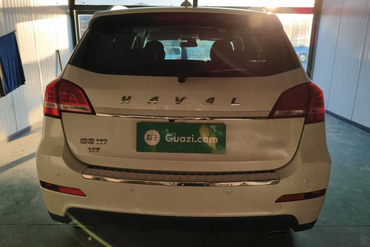 Used Haval H2 2017 Red-Label 1.5T Manual Two-Wheel Drive Luxury Model

