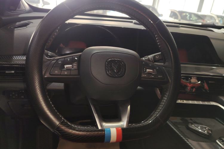 Used Changan UNI-T 2020 1.5T Prestige Version
