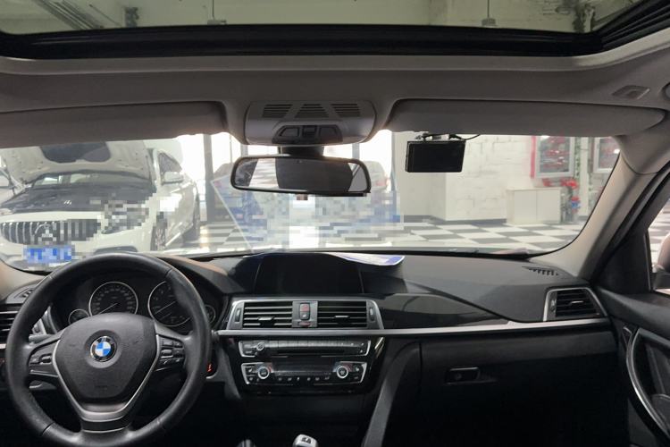 Used BMW 3 Series 2016 320Li Fashion Model
