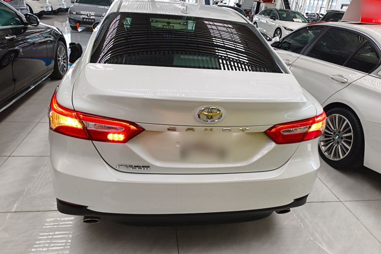 Used Toyota Camry 2022 2.0GVP Premier Edition
