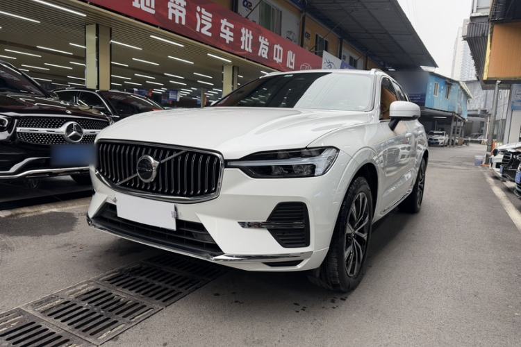 Used Volvo XC60 2024 B5 4x4 Smart Luxury Edition