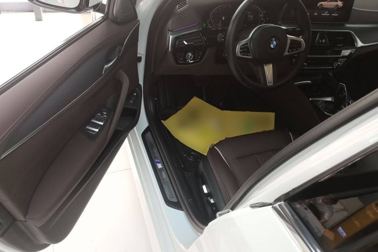 Used BMW 5 Series New Energy 2022 535Le M Sport Package
