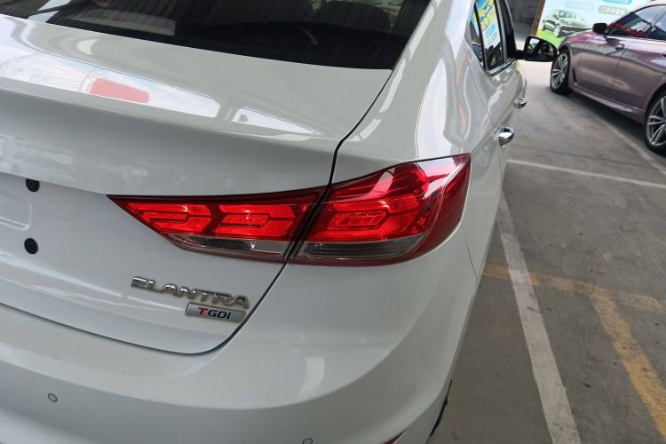Used Hyundai Elantra 2019 1.4T Dual-Clutch Xuan Dong · Dynamic Model
