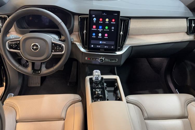 Used Volvo XC90 New Energy 2025 Facelifted T8 Luxury Flagship 7-Seater
