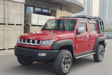 Used BAIC Off-Road BJ40 2016 40L 2.0T Manual Two-Wheel Drive Luxury Edition