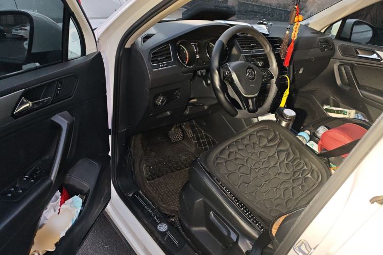 Used Volkswagen Tiguan L 2019 330TSI Automatic Two-Wheel Drive Luxury Edition China VI Standard
