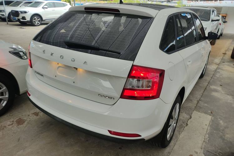 Used Skoda Rapid Spaceback 2019 1.5L Automatic Standard Edition
