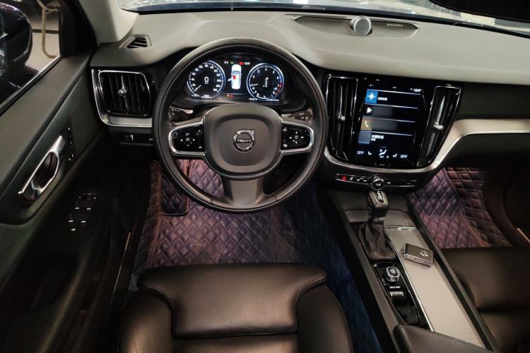 Used Volvo S60 2020 T4 Zhiyuan Luxury Edition