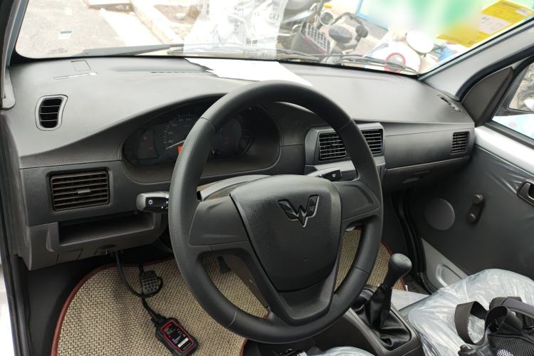 Used Wuling Rongguang Small Truck 2023 1.5L Single-Row LAR
