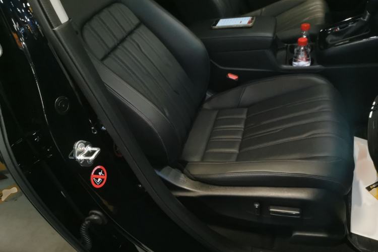 Used Honda Breeze 2023 240TURBO Two-Wheel-Drive Luxury PRO 7-Seater
