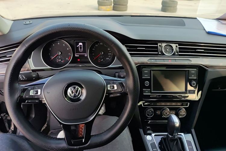 Used Volkswagen Magotan 2018 Facelift 330TSI DSG Luxury Model
