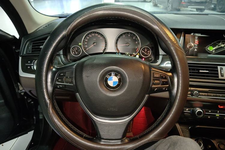 Used BMW 5 Series 2014 525Li Luxury Design Package
