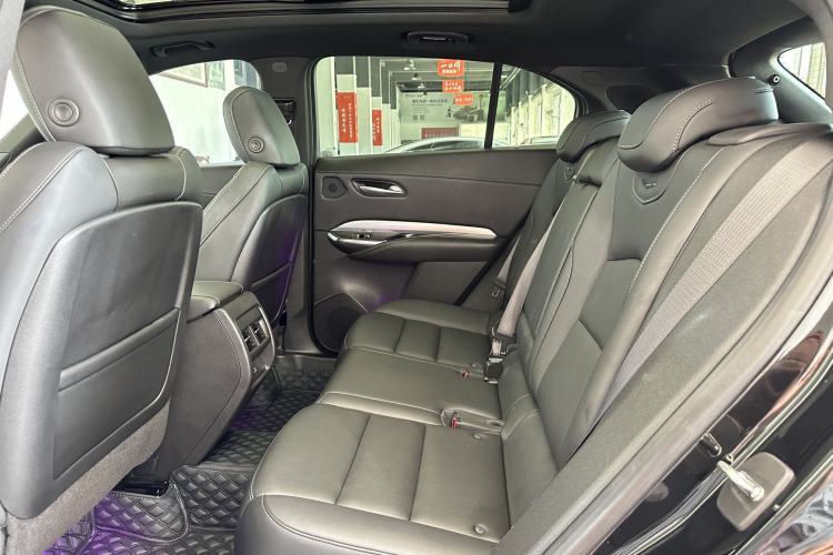 Used Cadillac XT4 2022 28T Two-Wheel-Drive Luxury Version
