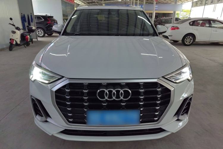 Used Audi Q3 2022 35 TFSI Progressive Dynamic Edition
