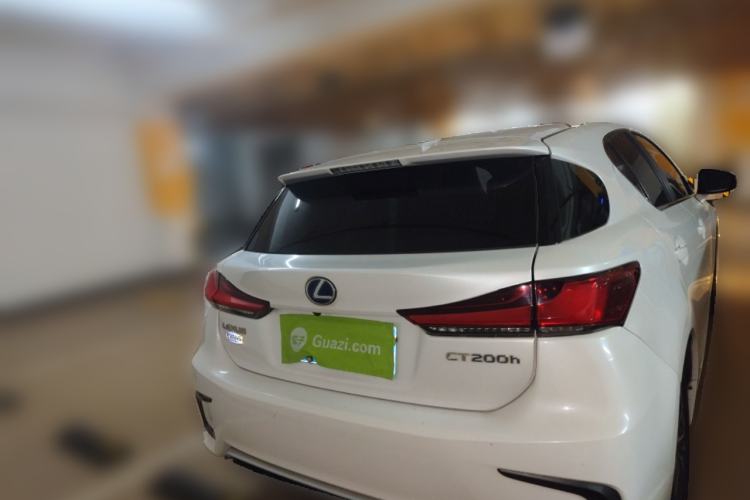 Used Lexus CT 2017 CT200h Elite Edition Two-Tone China V Standard