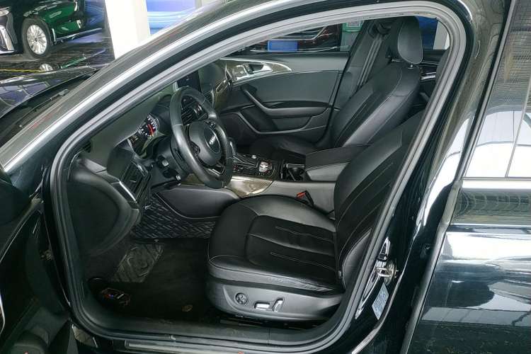 Used Audi A6L 2018 30th Anniversary Edition 45 TFSI quattro Sport model
