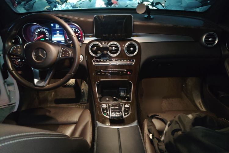 Used Mercedes-Benz GLC 2019 Facelift GLC 260 L 4MATIC Luxury Model