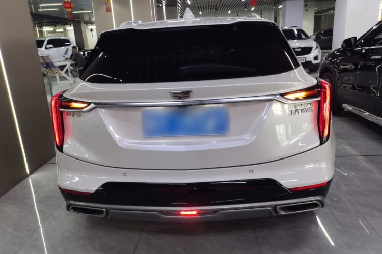 Used Cadillac GT4 2023 25T Luxury Model
