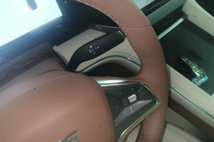 Used BYD Xia 2025 DM-i 1.5T 100km Leading Model
