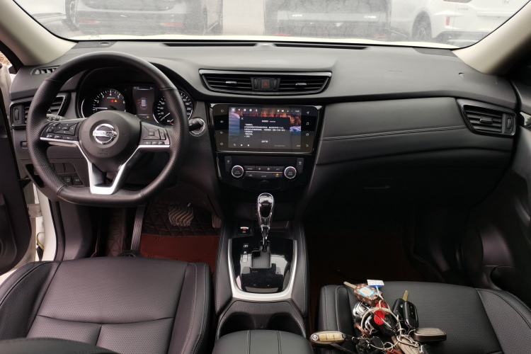 Used Nissan X-Trail 2022 2.0L Two-Wheel Drive Smart Connect Premium Edition
