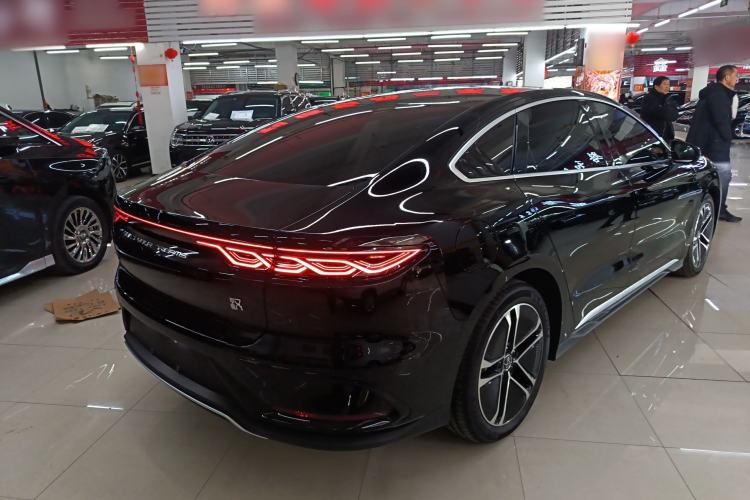 Used BYD Han 2023 EV Champion Edition 605KM Front-Drive Premium Model
