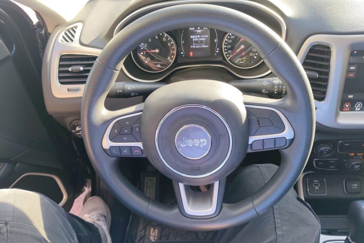 Used  Compass 2020 220T Automatic Leading Edition