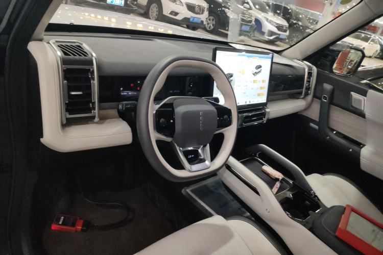 Used  03 2024 401km Range Two-Wheel Drive Coffee Entrepreneur Edition