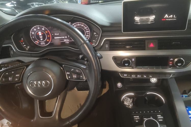 Used Audi A4L 2019 40 TFSI Fashion Version China V