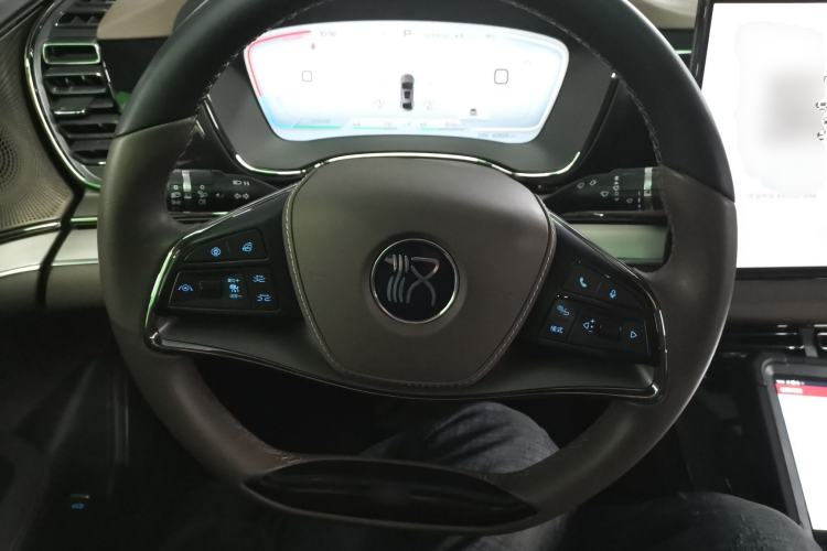 Used BYD Han 2022 DM-i 121KM Prestige Model
