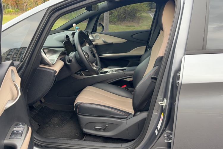 Used BYD Dolphin 2023 420 km Free Version
