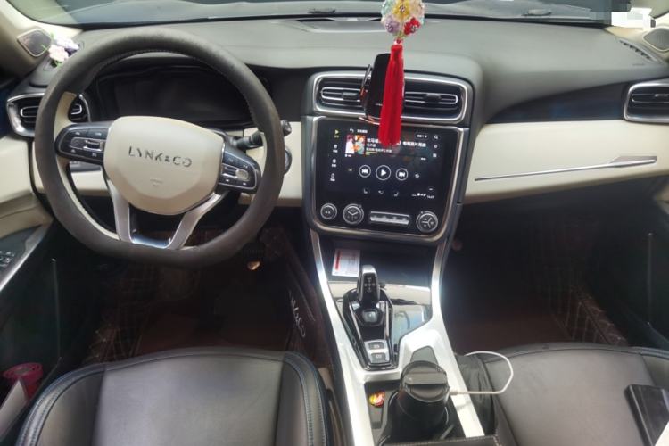 Used Lynk & Co 01 2017 2.0T Two-Wheel Drive Zhaopu Version
