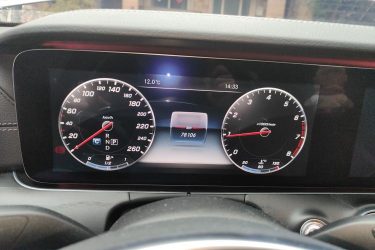 Used Mercedes-Benz E-Class 2016 E 300 L Sporty and Stylish Model