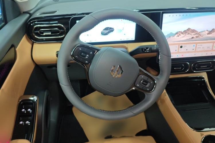 Used Leapmotor C01 2024 Range-Extended 316 Deluxe Edition
