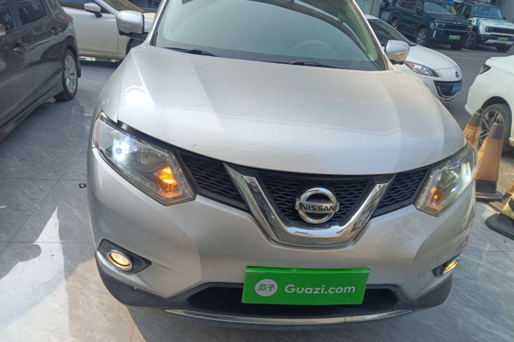 Used Nissan X-Trail 2015 2.0L CVT Comfort MAX Edition 2WD
