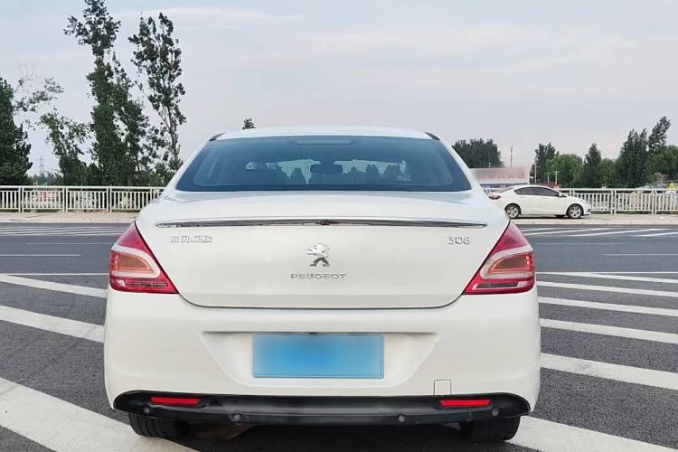 Used Peugeot 308 2014 Enjoy Edition Classic 1.6L Automatic Premium Model
