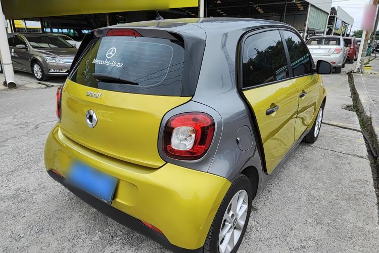 Used  forfour 2016 1.0L 52 kW Dynamic Edition
