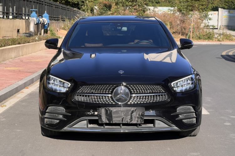 Used Mercedes-Benz E-Class 2021 E 300 L Sporty and Stylish Model
