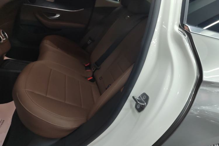 Used Mercedes-Benz E-Class 2018 Facelift E 200 L Sport Edition
