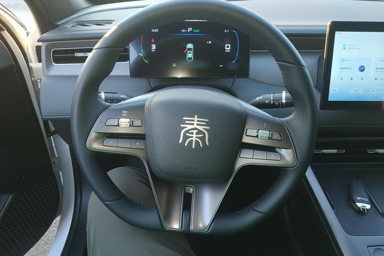 Used BYD Qin PLUS 2025 DM-i Smart Drive 55KM Leading Model
