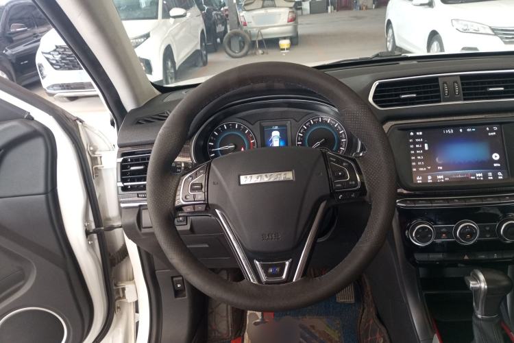 Used Haval H2 2017 Blue Label 1.5T Automatic Two-Wheel Drive Luxury Model
