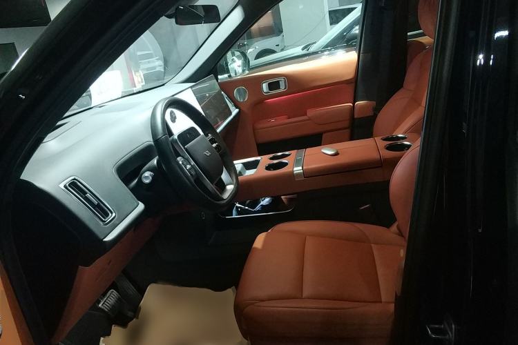 Used Li Auto L9 2022 Max model
