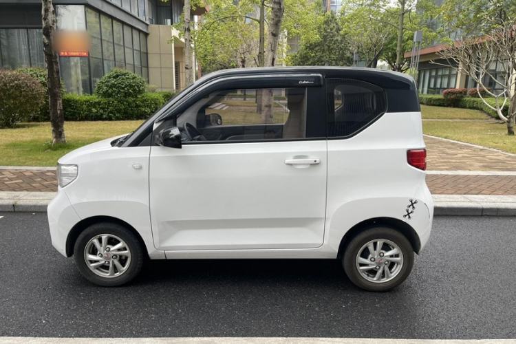 Used Wuling Hongguang MINIEV 2021 Macaron Premium Model – Lithium-NMC
