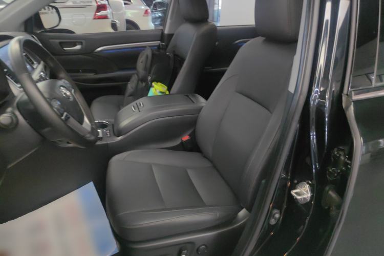 Used Toyota Highlander 2018 2.0T Four-Wheel Drive Supreme Edition 7-Seater China VI
