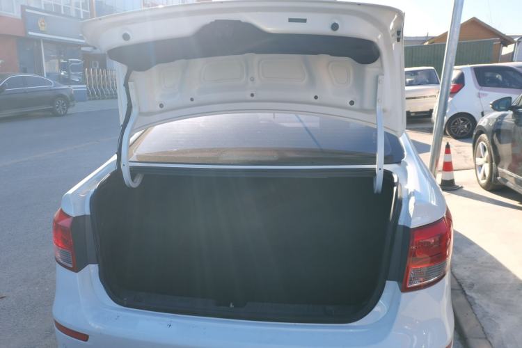 Used Kia K2 2015 Sedan 1.4L Automatic GLS