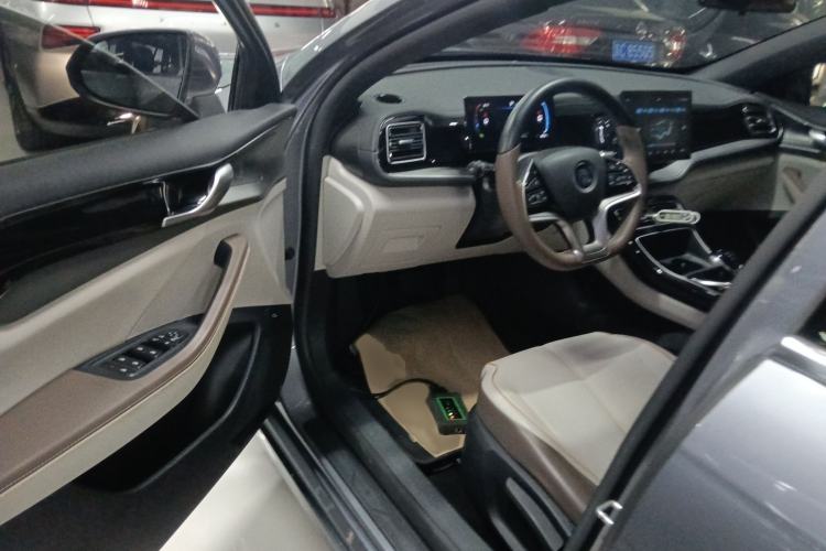 Used BYD Qin PLUS 2023 Champion Edition EV 420KM Leading Model