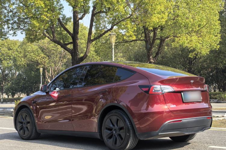 Used Tesla Model Y 2024 Long-Range All-Wheel-Drive Version