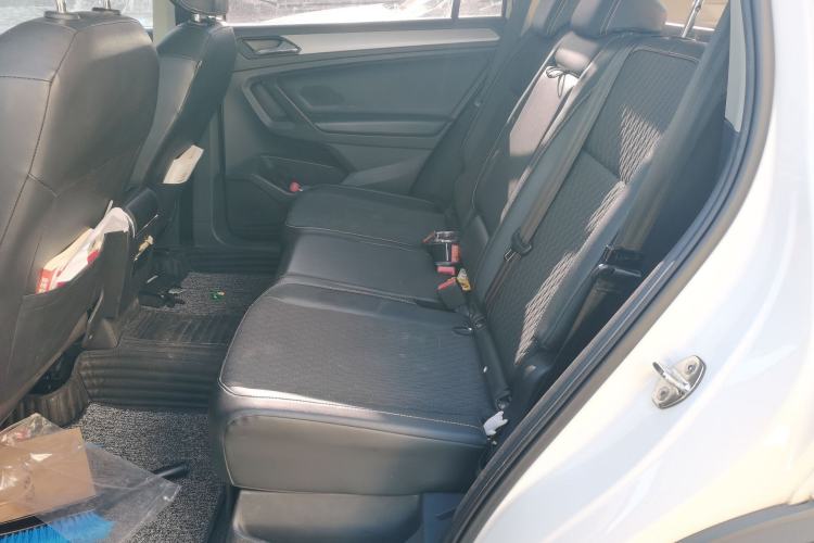 Used Volkswagen Tiguan L 2017 330TSI Automatic Two-Wheel Drive Luxury Edition