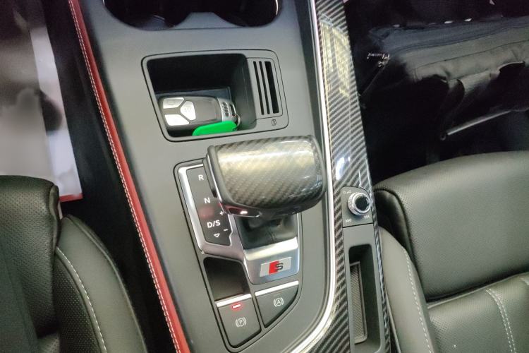 Used Audi A4L 2020 40 TFSI Luxury Dynamic Model
