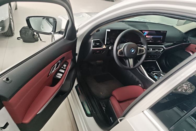 Used BMW i3 2024 eDrive 35 L